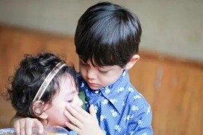 吃瓜娱乐记哥哥和妹妹,吃瓜娱乐记中的温馨互动